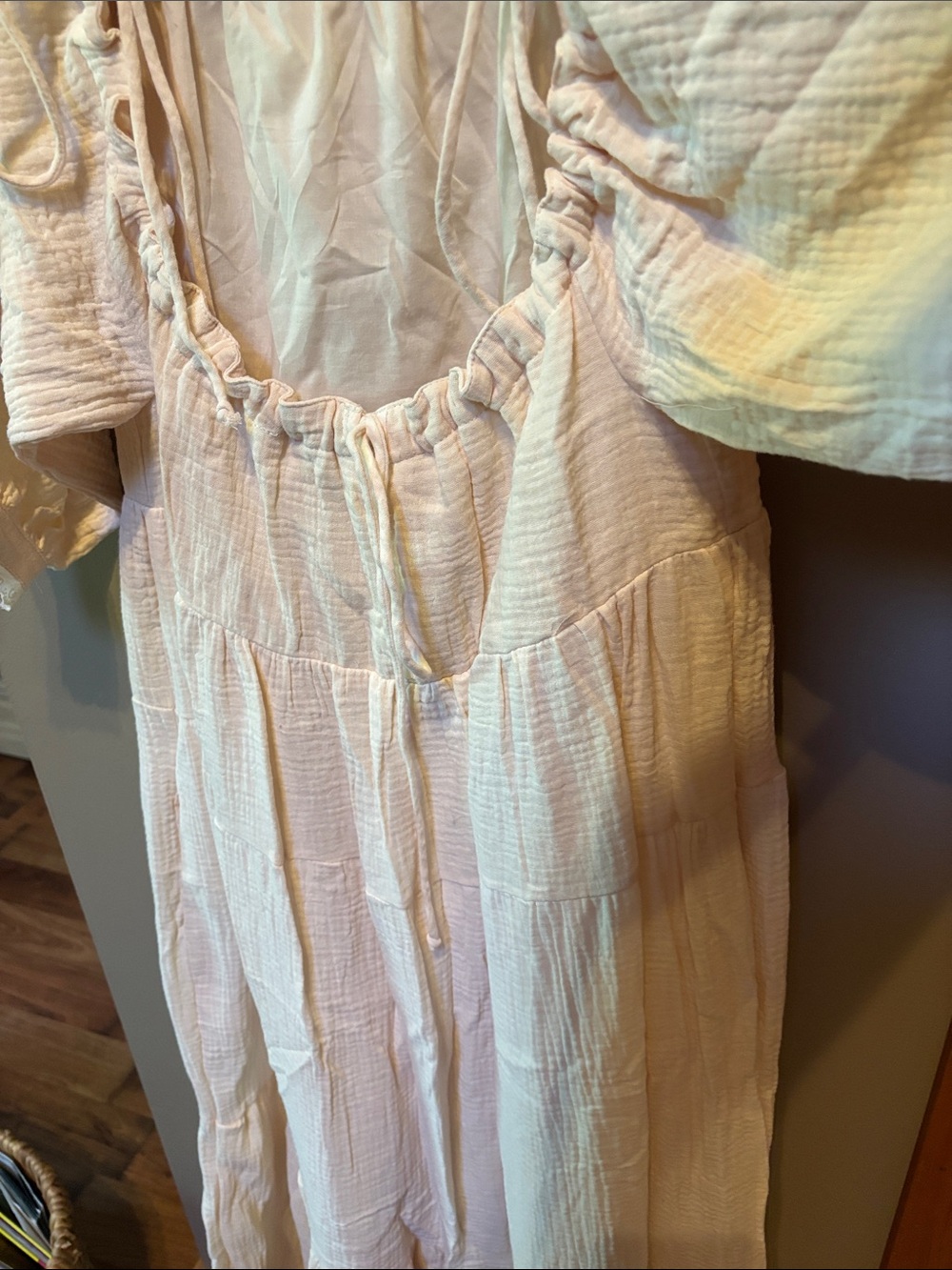 Shop worth collective Maxi Dress in blush color - Picture 4 of 4